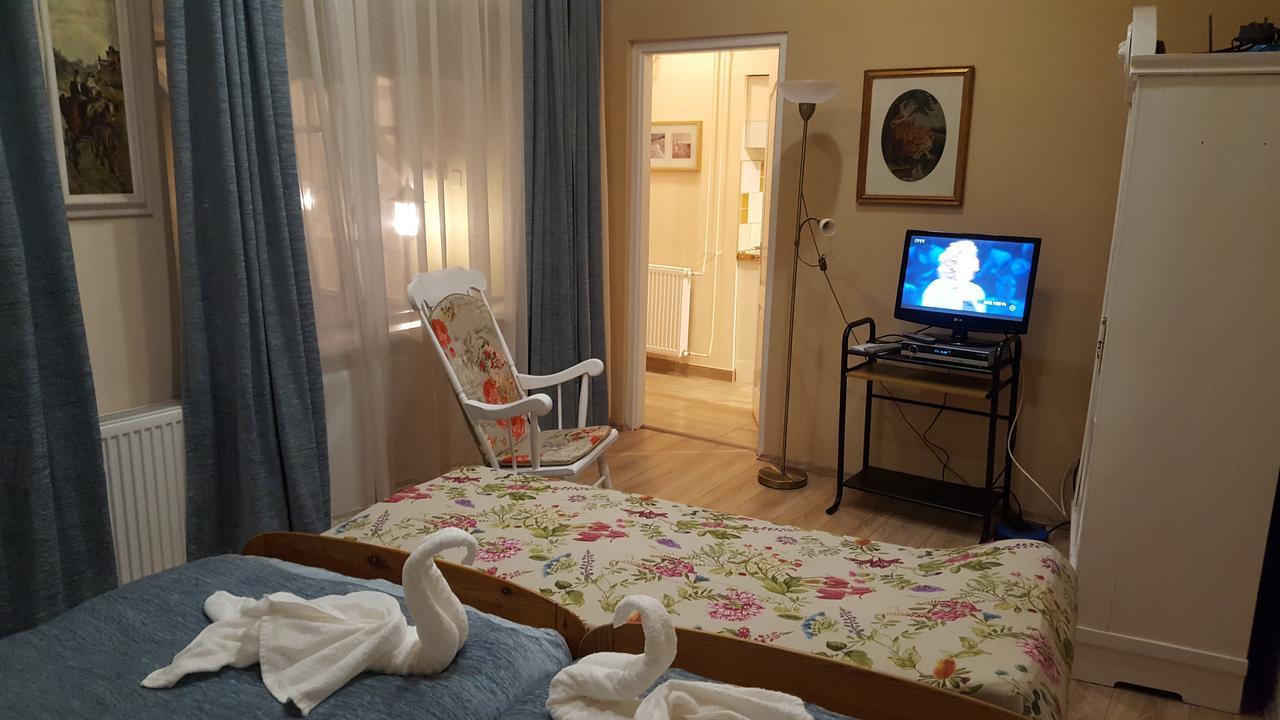 Hangulat Vendeghaz Apartmanok Oroshaza Bagian luar foto